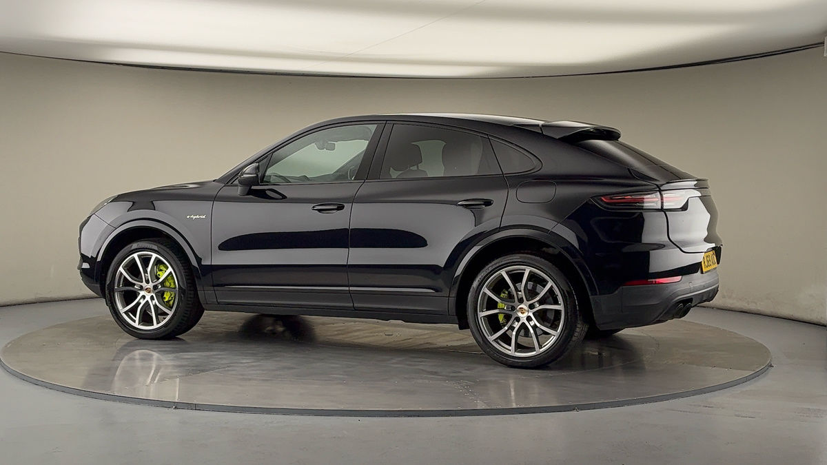 More views of Porsche Cayenne