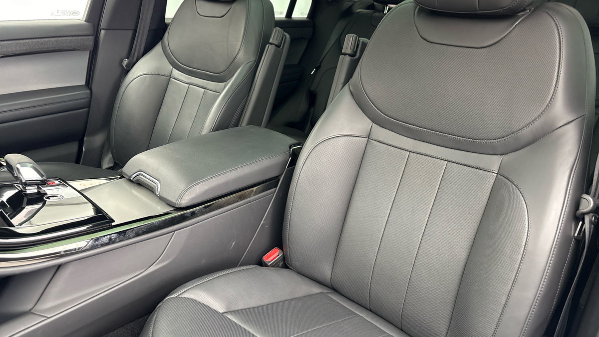 Land Rover Range Rover Sport Image 7