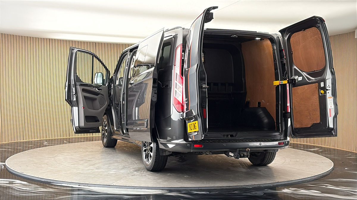 More views of Ford Transit Custom