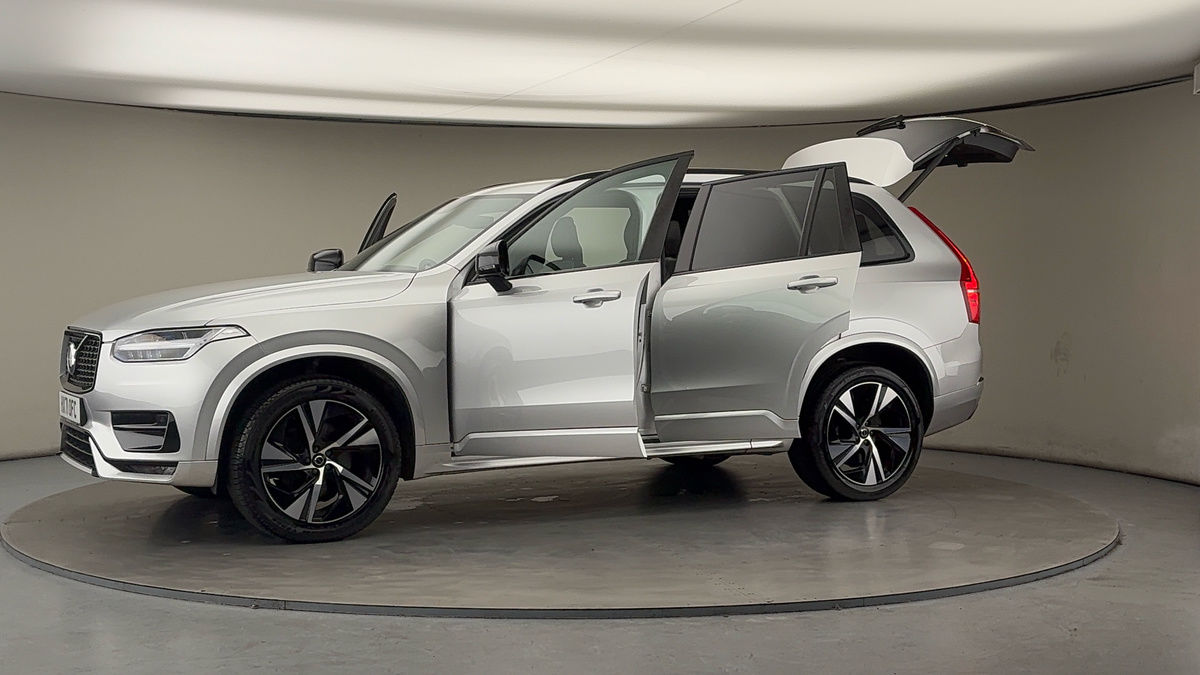 More views of Volvo XC90