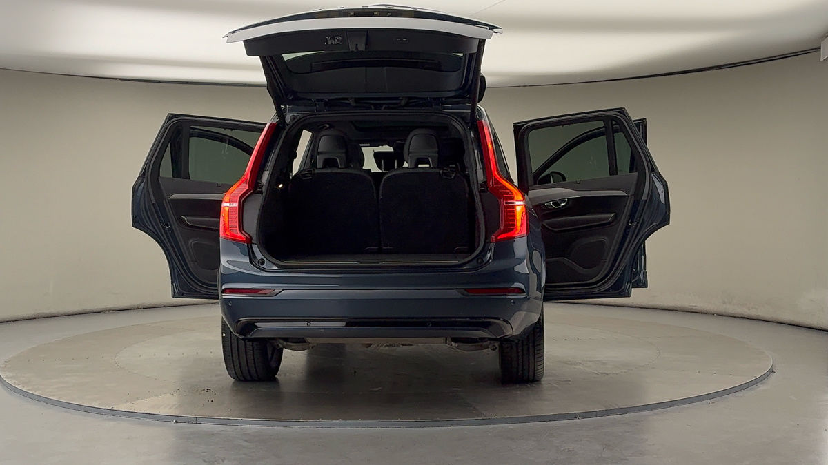 More views of Volvo XC90