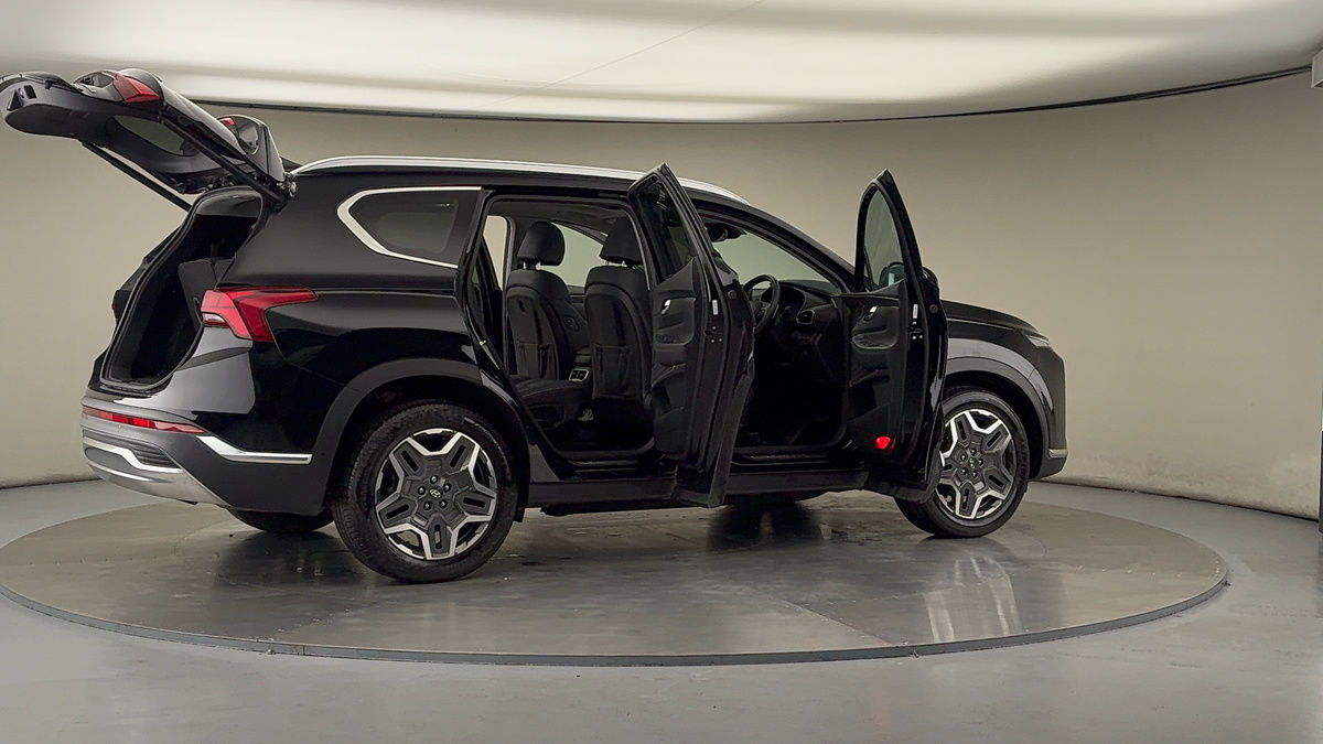 More views of Hyundai Santa Fe