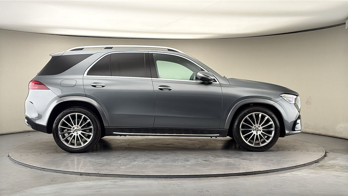 Mercedes-Benz GLE Image 16