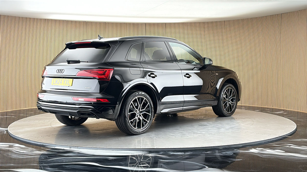 Audi Q5 Image 21