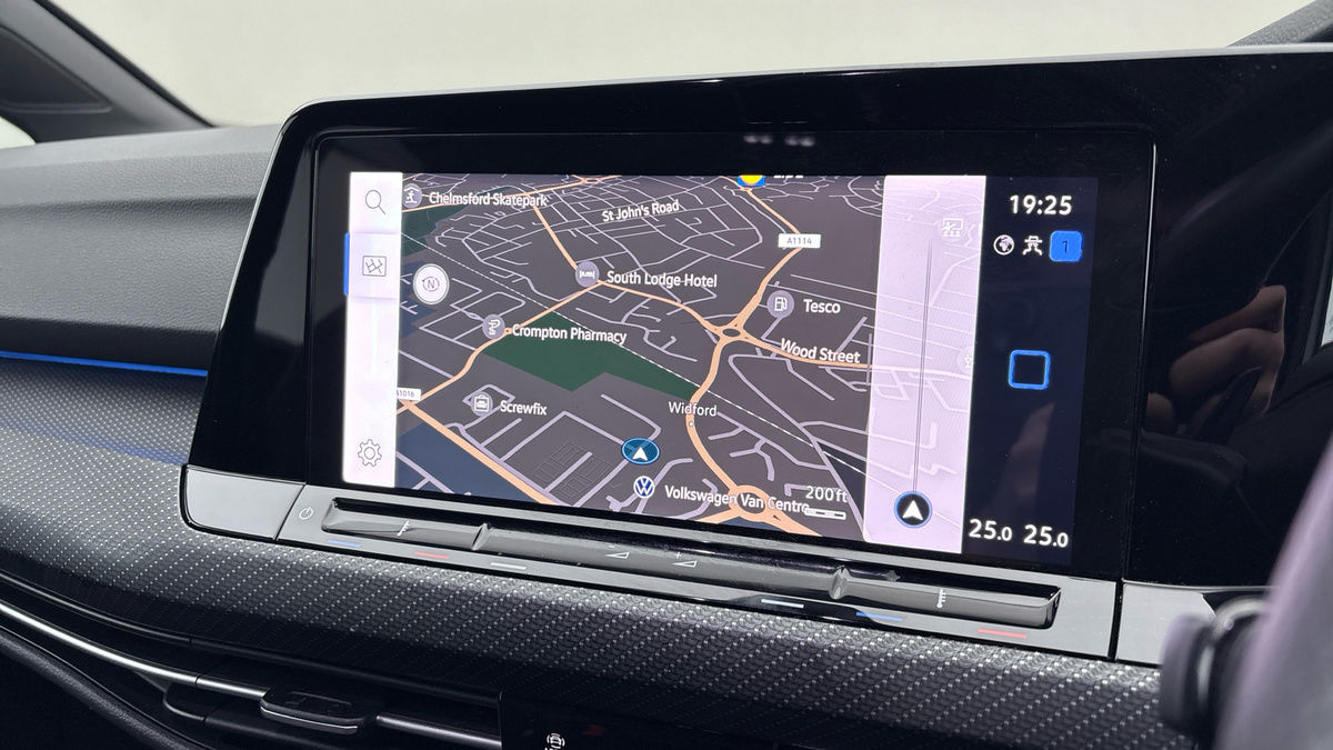 Volkswagen Golf Image 17