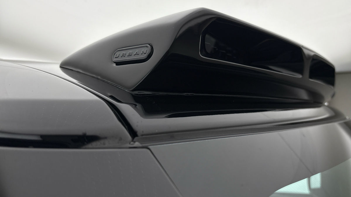 Land Rover Defender 110 Urban Image 26