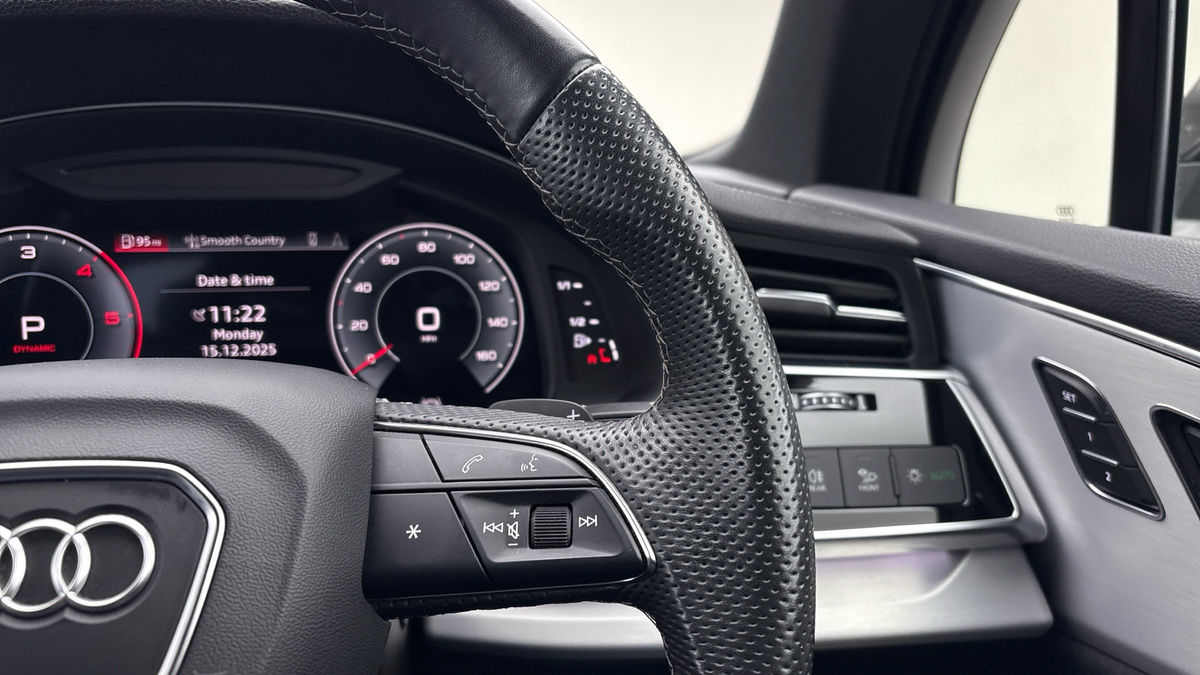 Audi Q7 Image 14