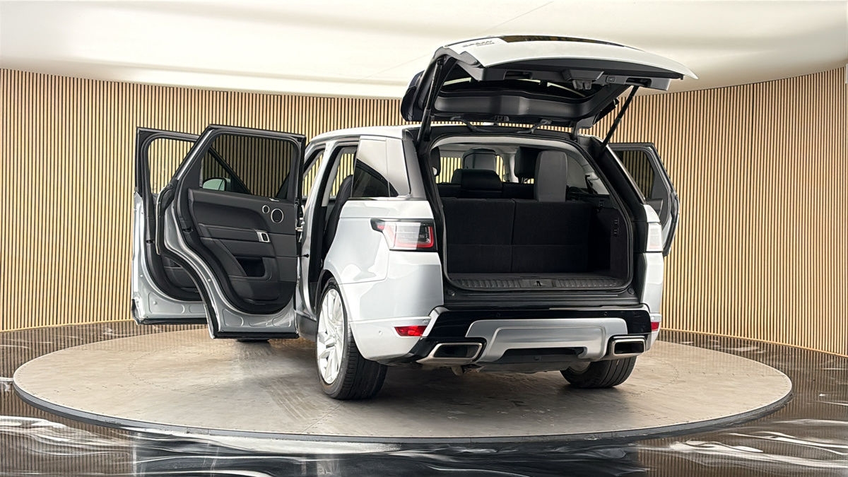 More views of Land Rover Range Rover Sport