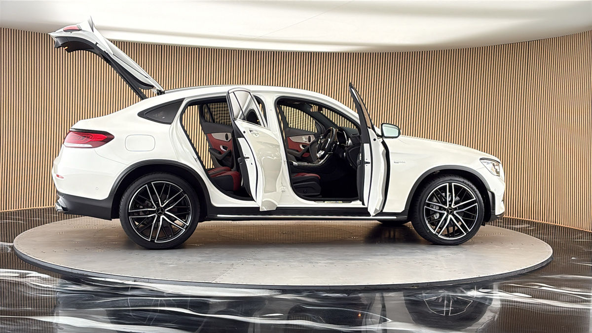 More views of Mercedes-Benz GLC