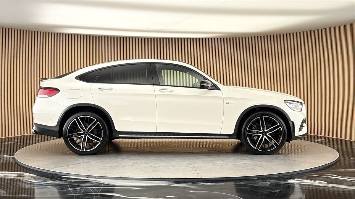 Mercedes-Benz GLC Image 16