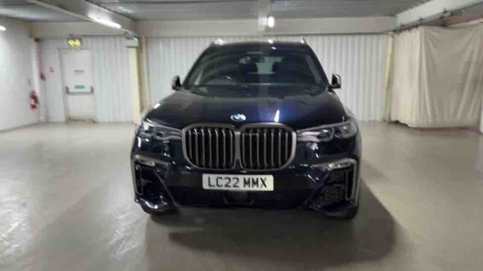 More views of BMW X7