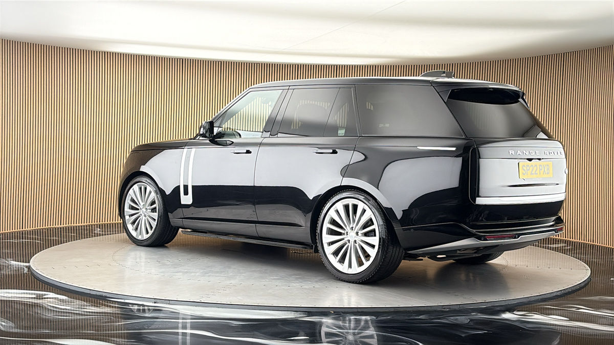 More views of Land Rover Range Rover