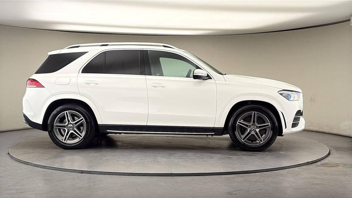 More views of Mercedes-Benz GLE