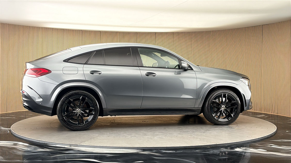More views of Mercedes-Benz GLE