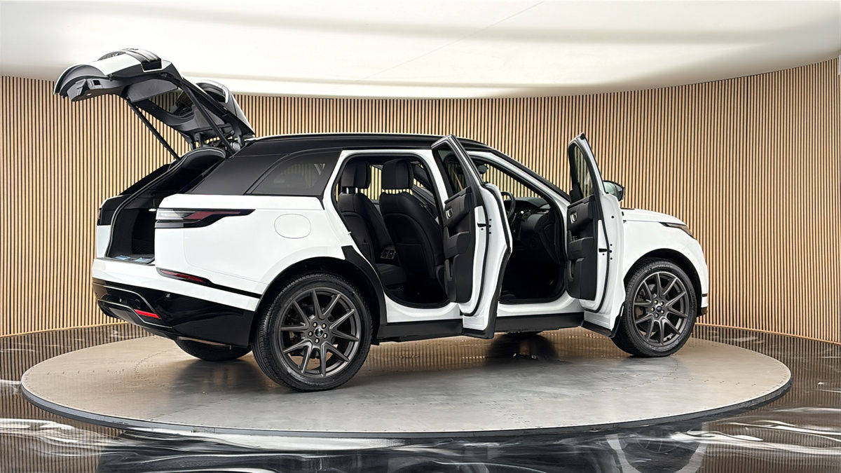 More views of Land Rover Range Rover Velar