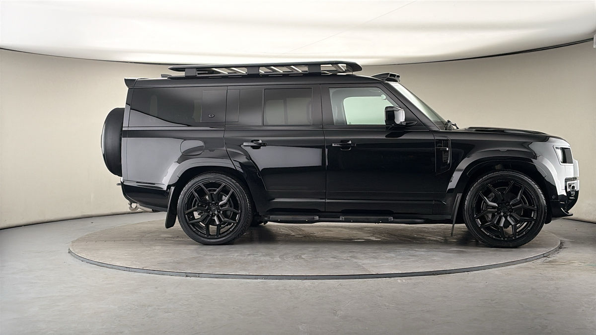 More views of Land Rover Defender 130