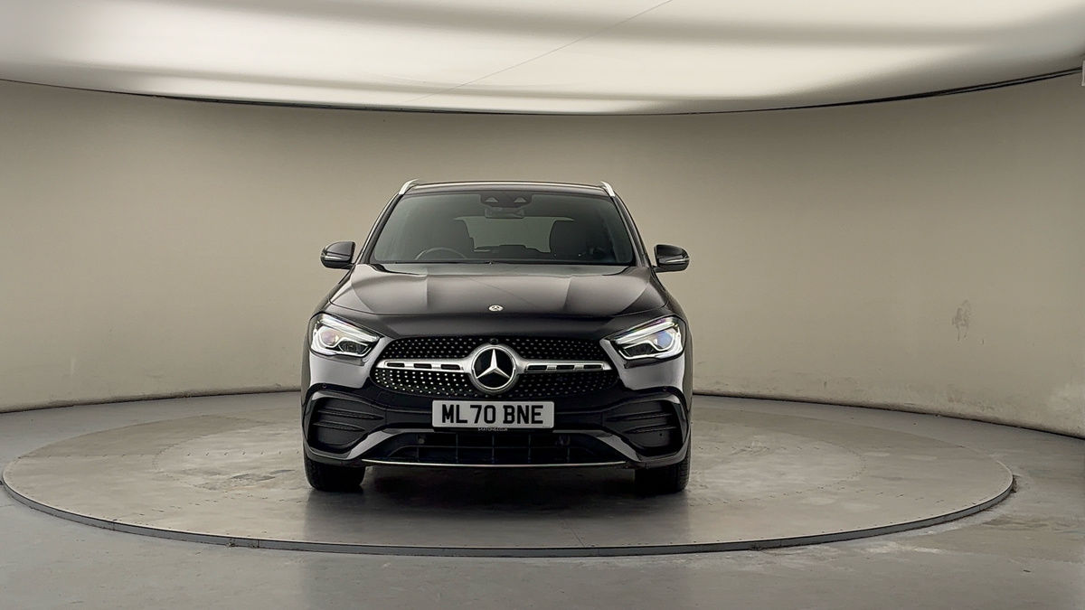 Mercedes-Benz GLA Image 3