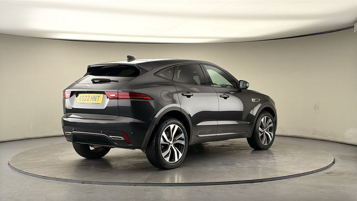 Jaguar E-PACE Image 21