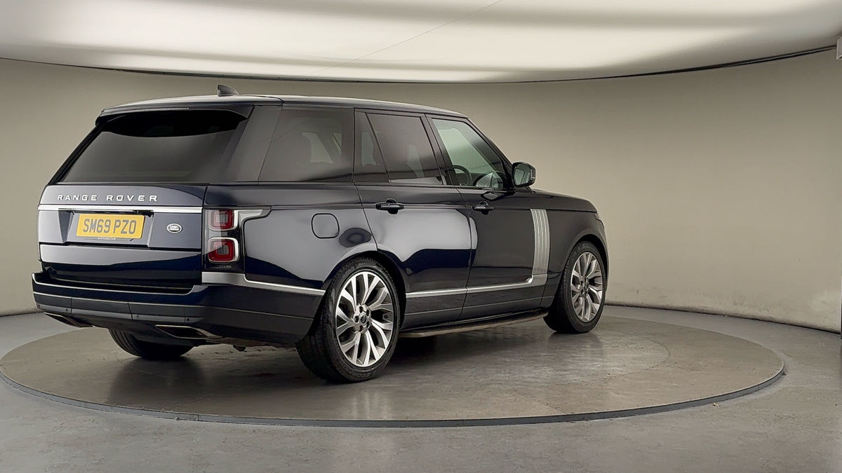 More views of Land Rover Range Rover