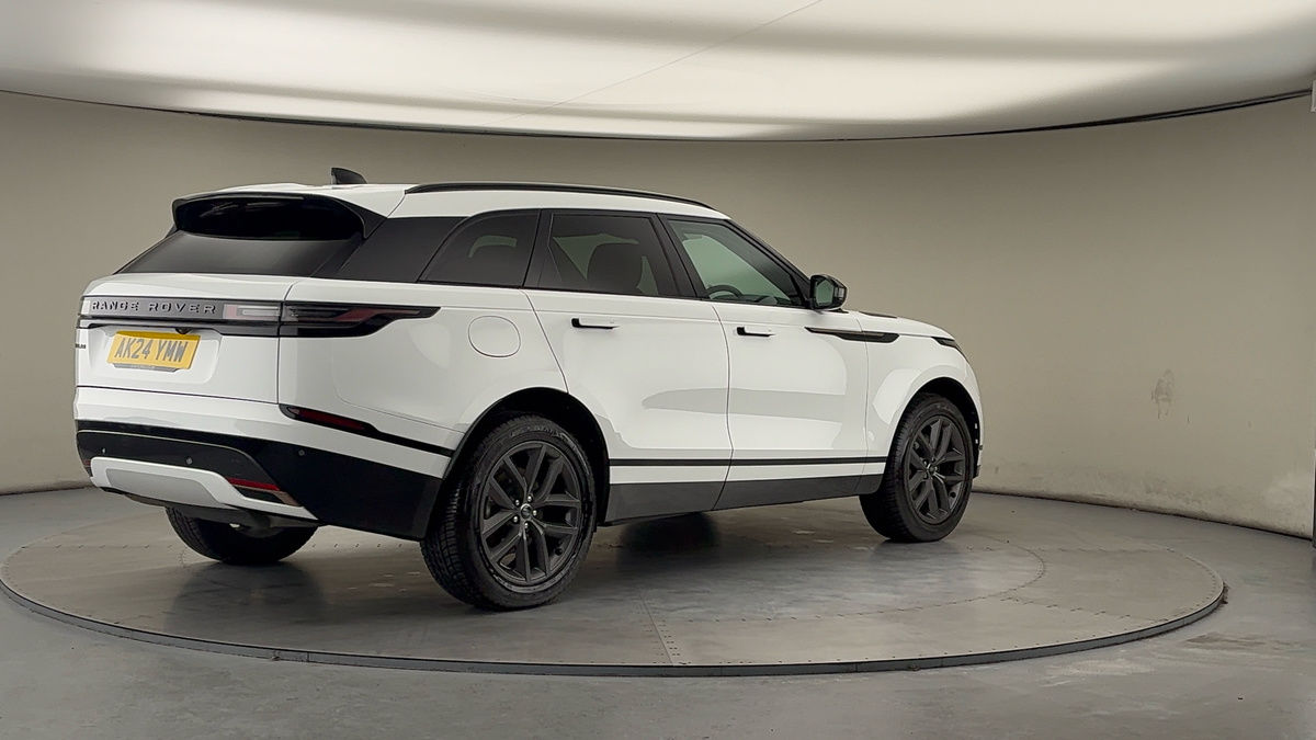 Land Rover Range Rover Velar Image 21