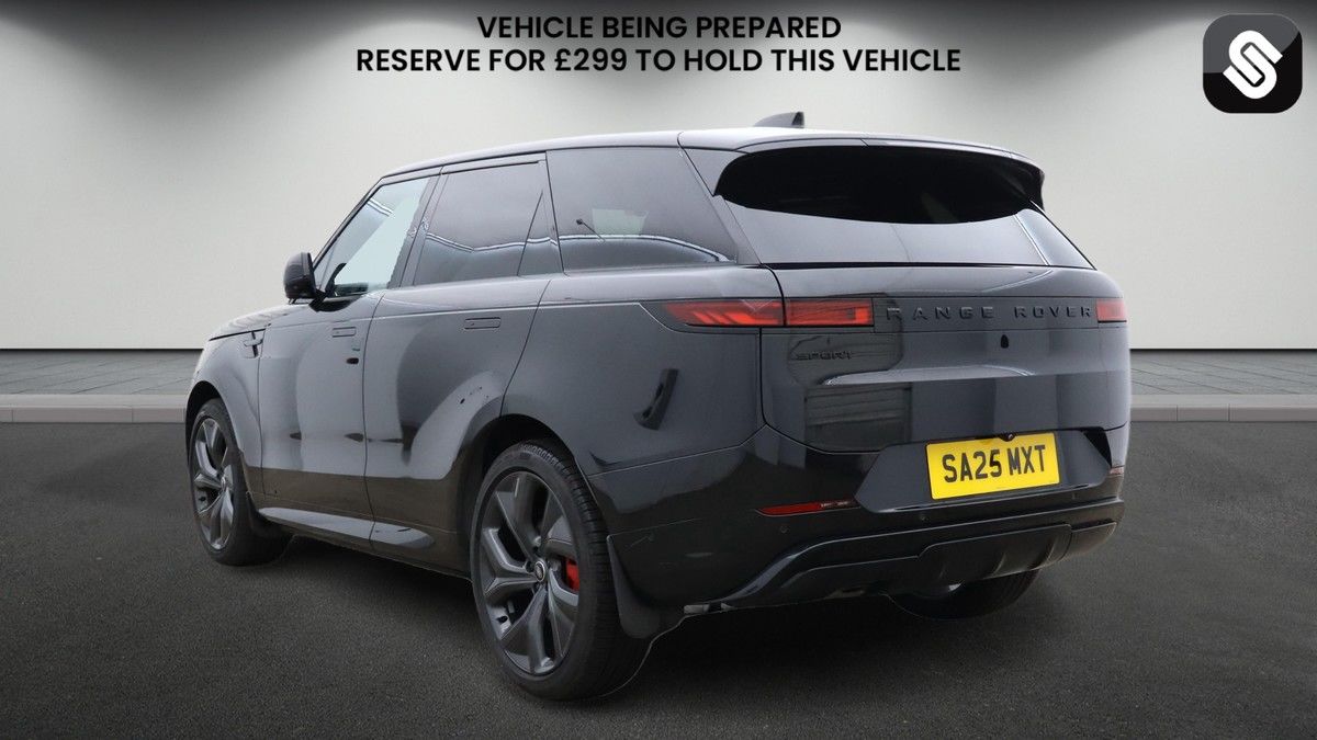 Land Rover Range Rover Sport Image 3