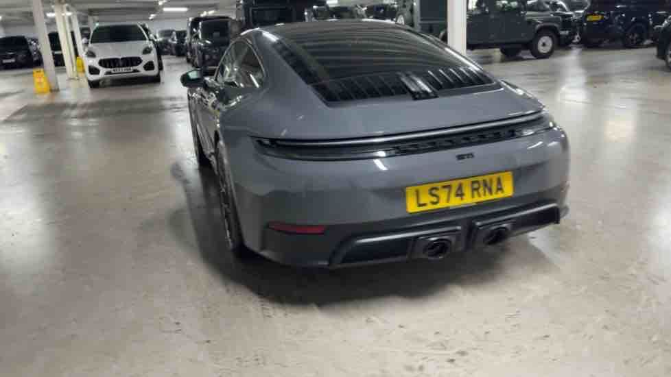 More views of Porsche 911