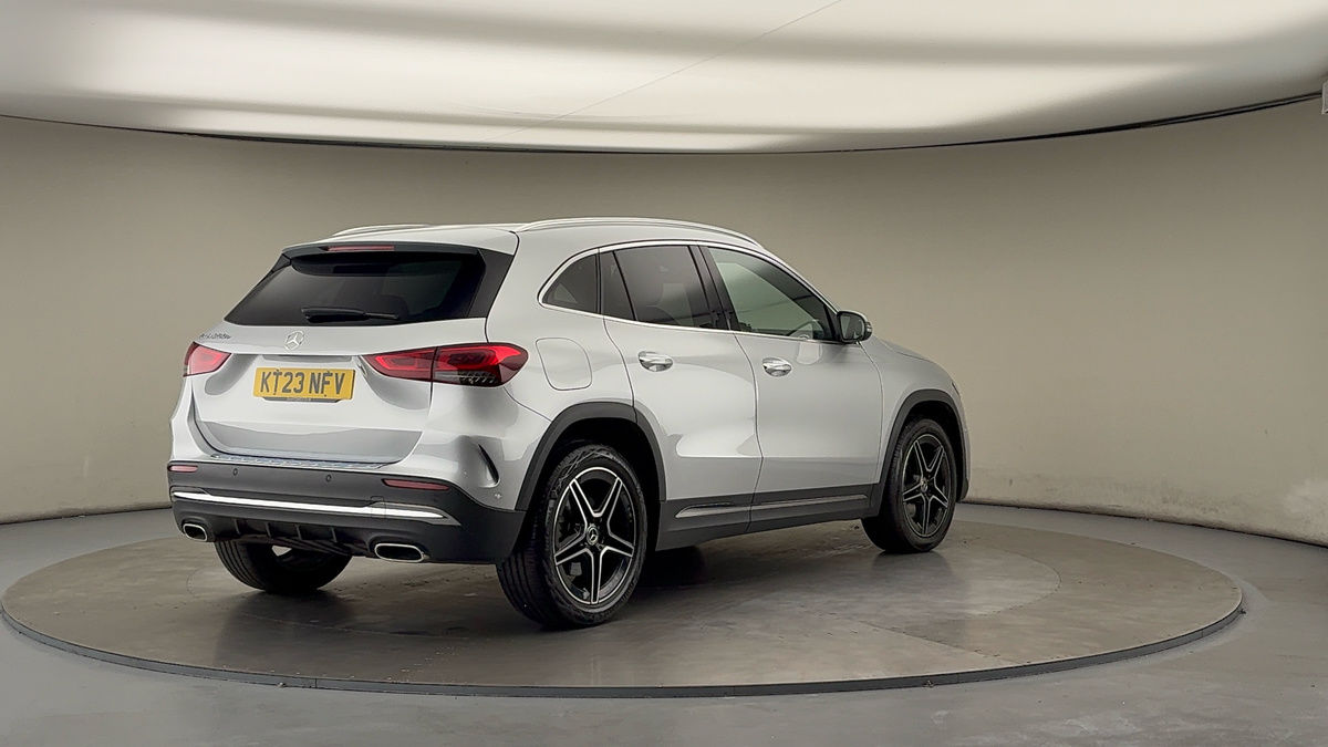 More views of Mercedes-Benz GLA