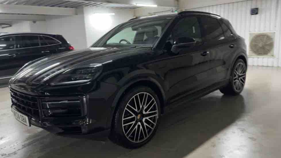 More views of Porsche Cayenne