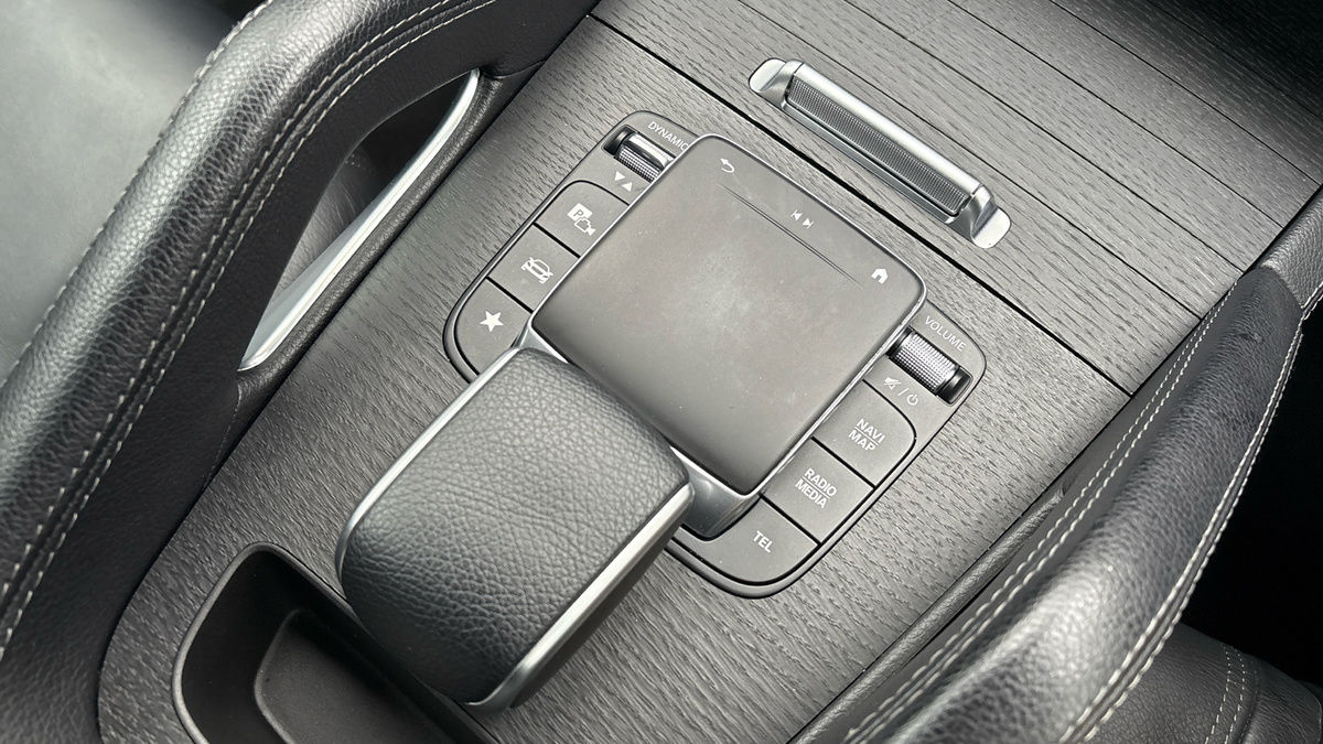 Mercedes-Benz GLE Image 26