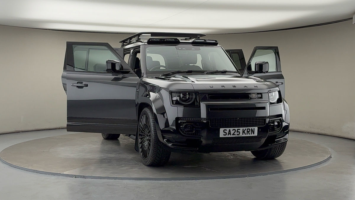 More views of Land Rover Defender 110