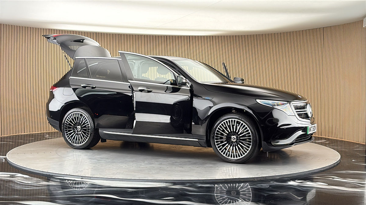 More views of Mercedes-Benz EQC