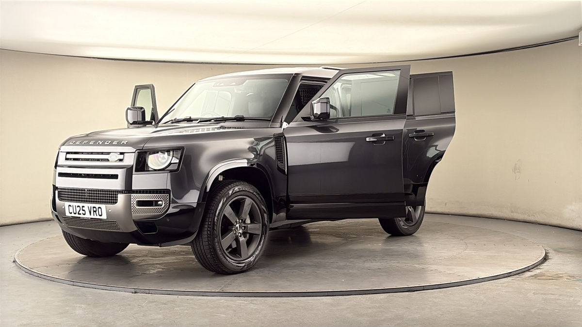 More views of Land Rover Defender 110