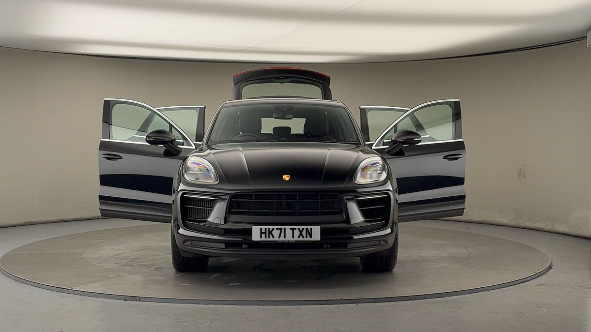 More views of Porsche Macan