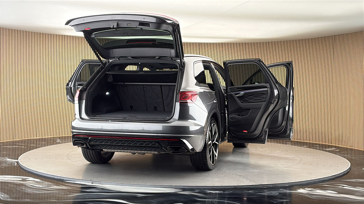 More views of Volkswagen Touareg
