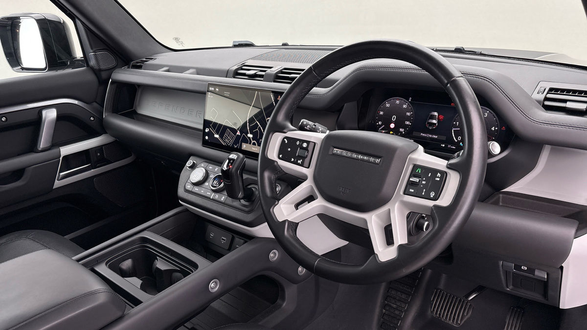 Land Rover Defender 90 Image 5