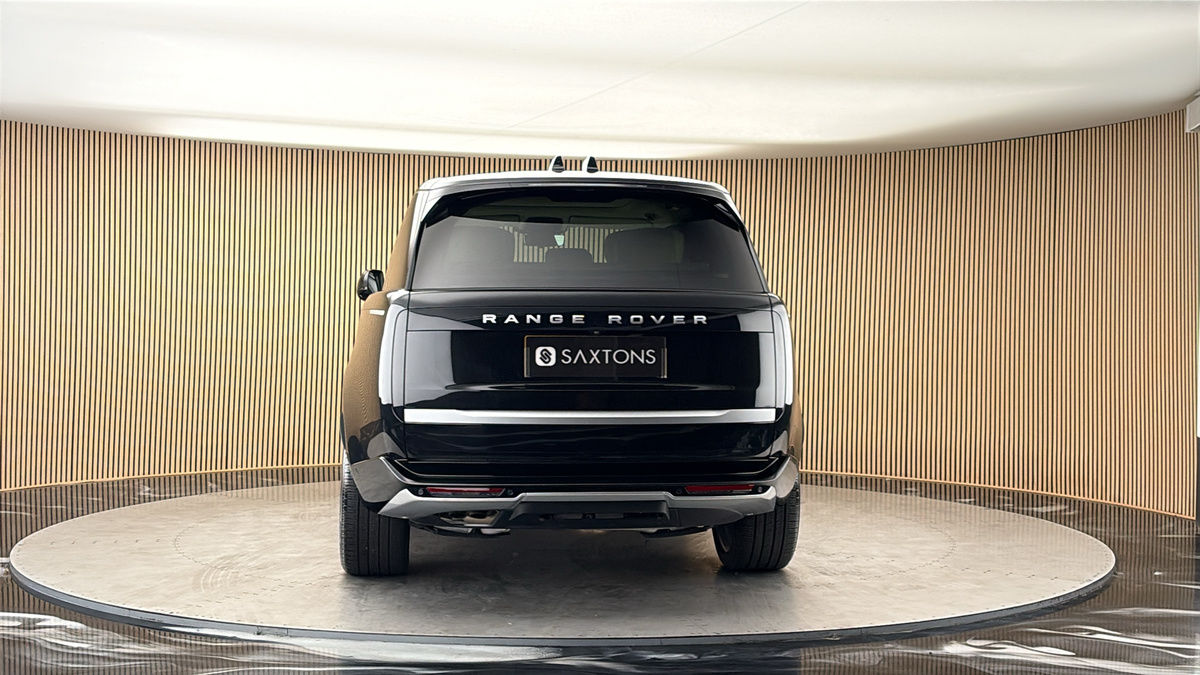 More views of Land Rover Range Rover