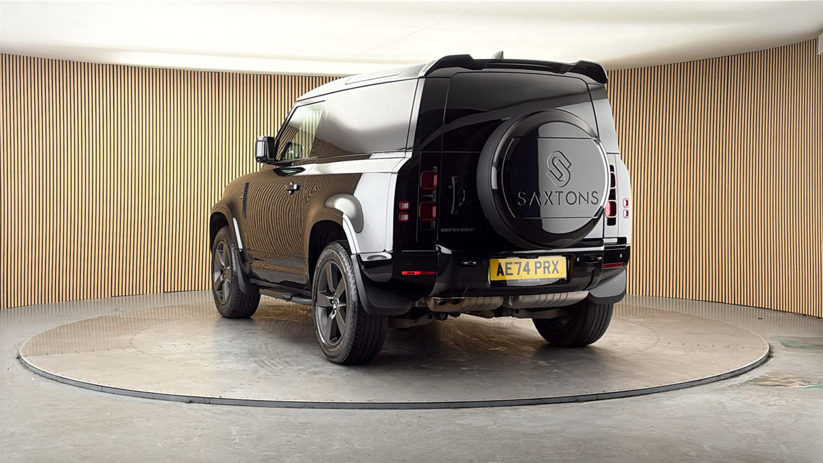 More views of Land Rover Defender 90
