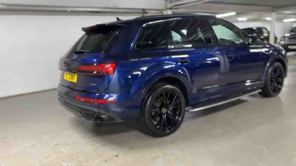 More views of Audi Q7