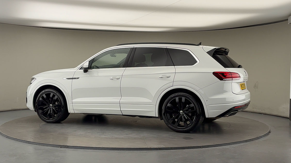 More views of Volkswagen Touareg