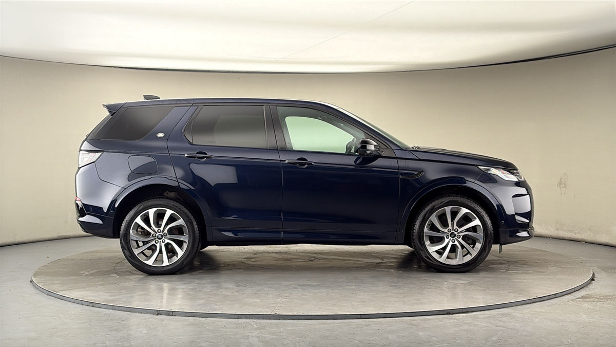 Land Rover Discovery Sport Image 16