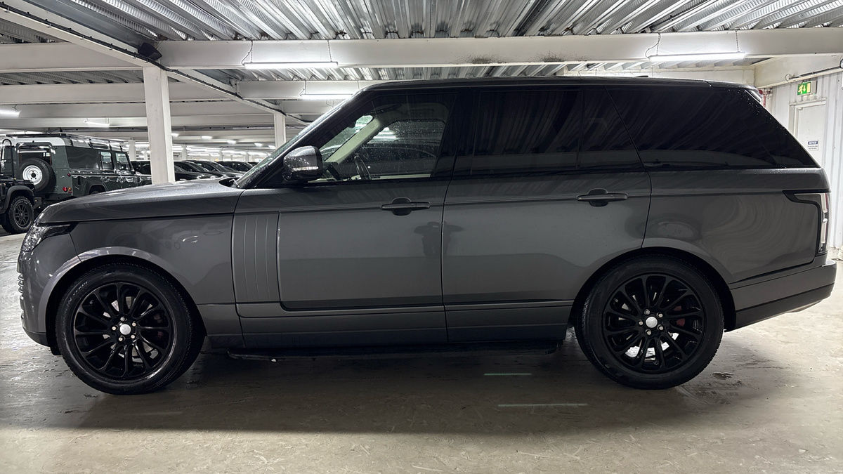 Land Rover Range Rover Image 30