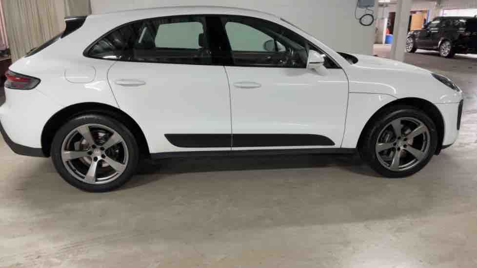 More views of Porsche Macan