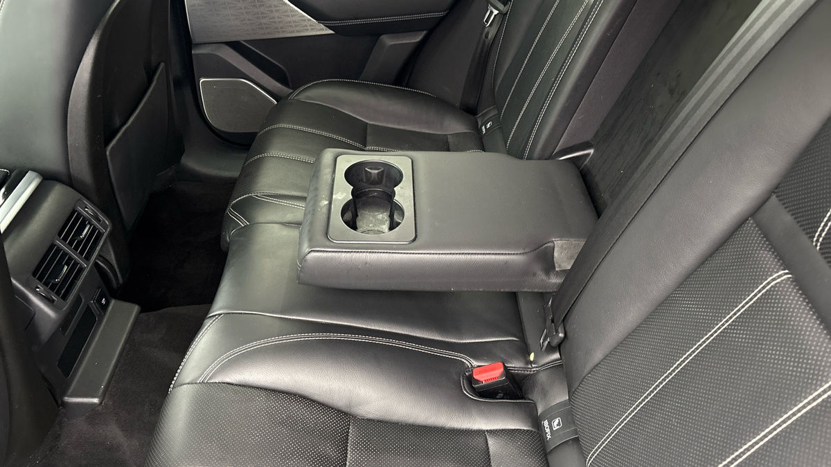 Land Rover Range Rover Velar Image 9