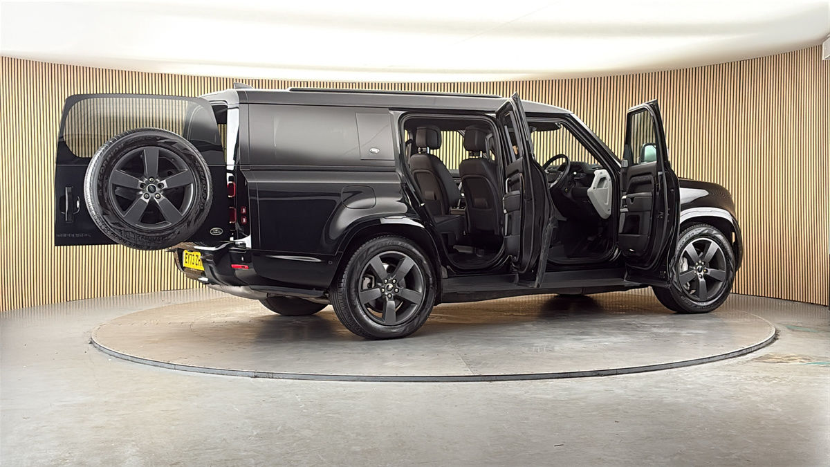 More views of Land Rover Defender 130