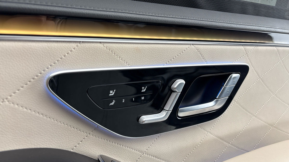 Mercedes-Benz S Class Image 43