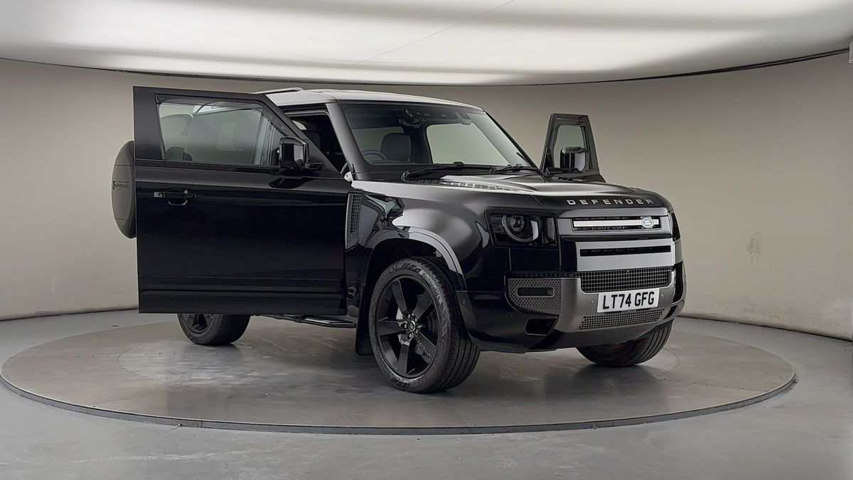 More views of Land Rover Defender 90