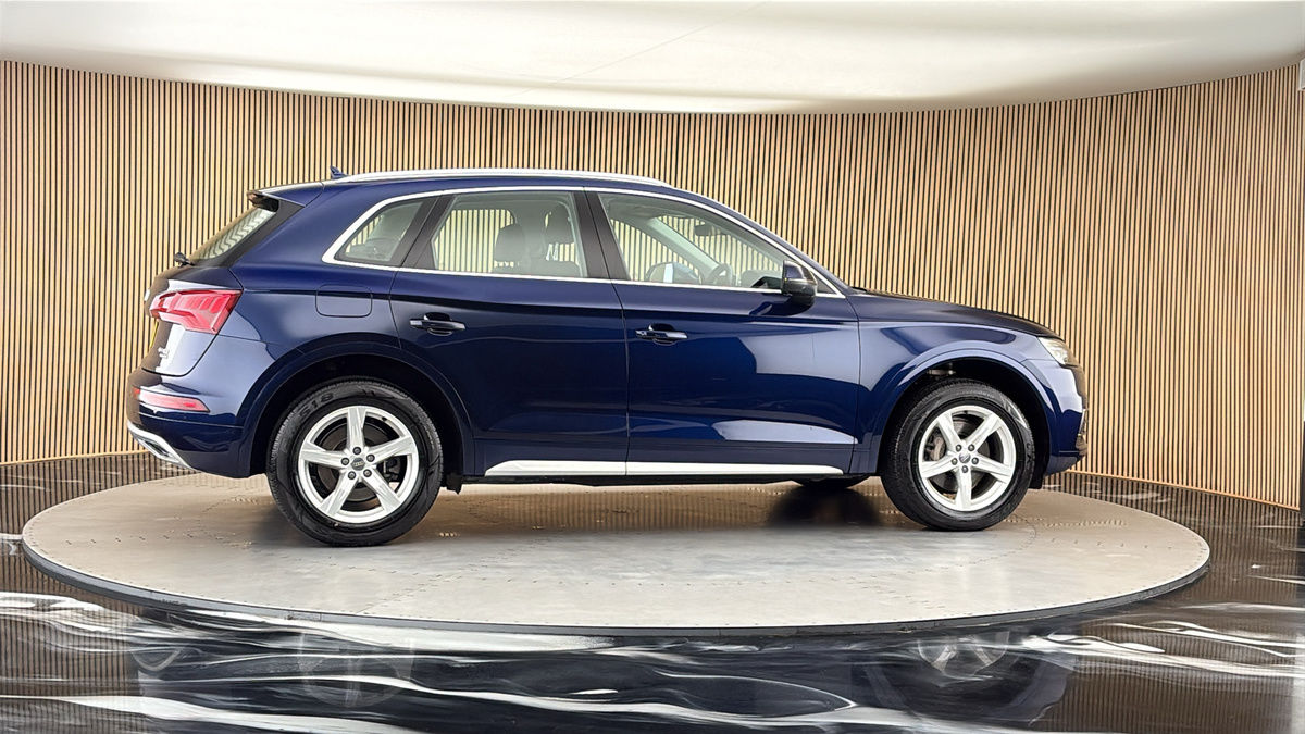 More views of Audi Q5