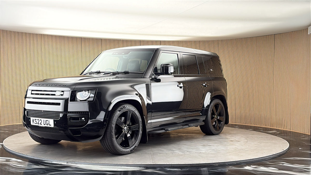 More views of Land Rover Defender 110
