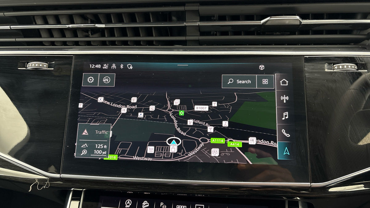 Audi Q7 Image 17