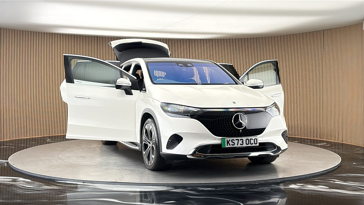 More views of Mercedes-Benz EQE